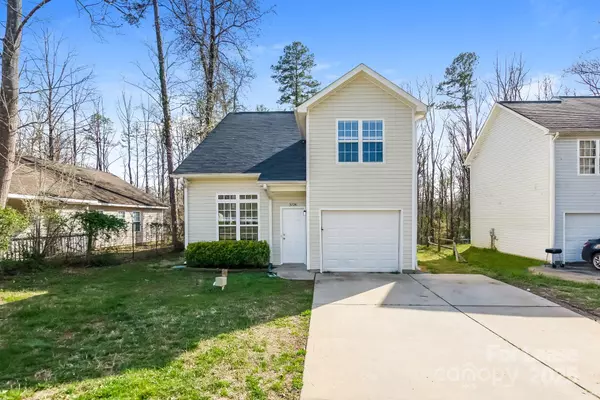 3726 Lake RD, Charlotte, NC 28269