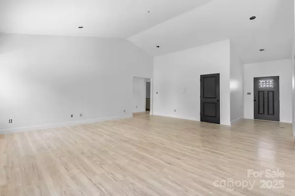 Claremont, NC 28610,3137 Riber LN