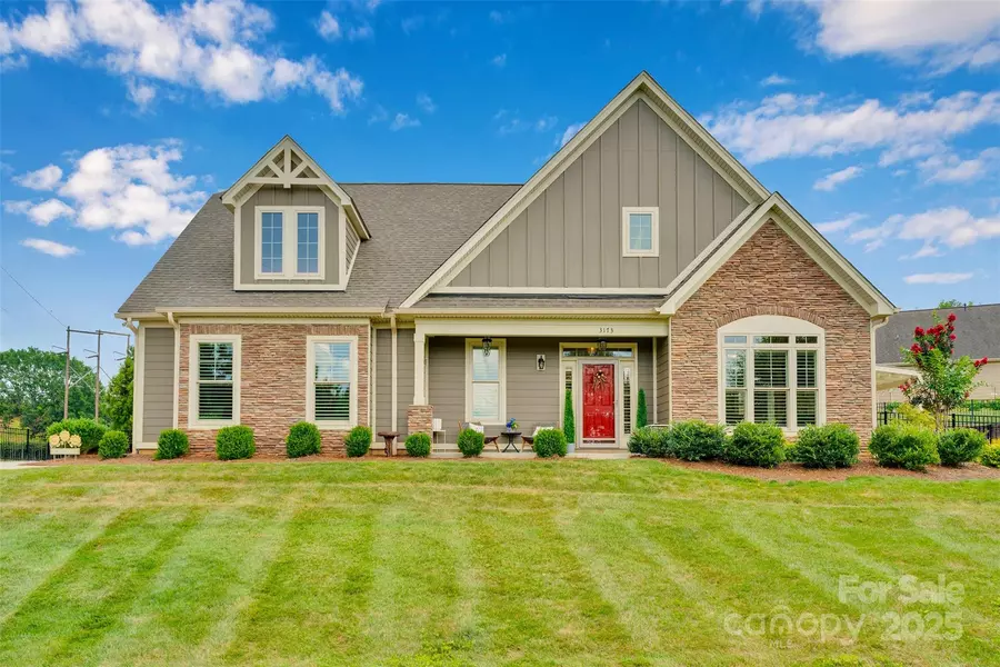 3173 Yosemite CT, Gastonia, NC 28056