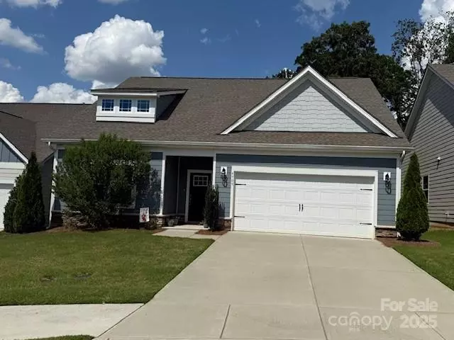 Waxhaw, NC 28173,4909 Helmsworth DR #100
