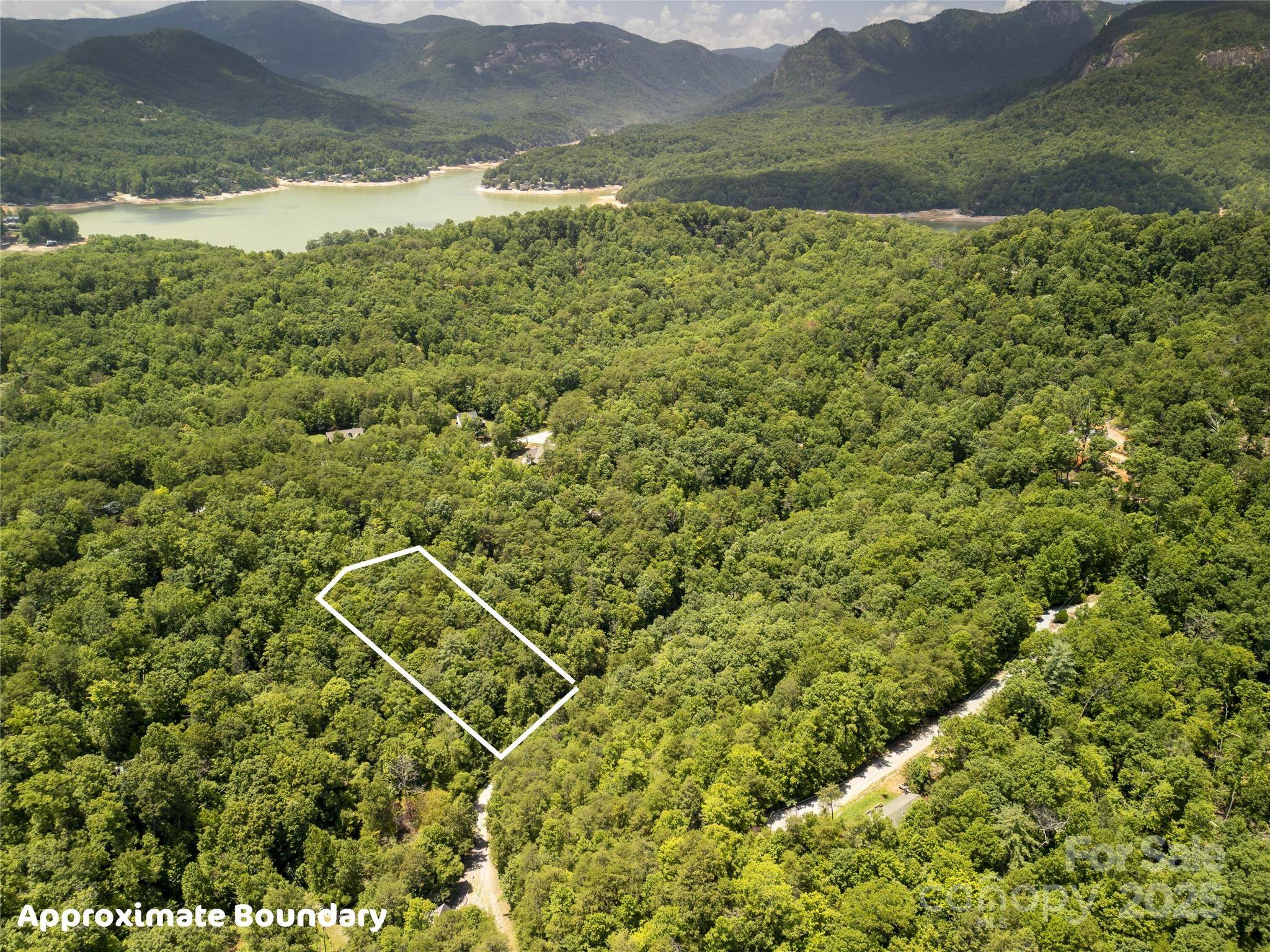 Lake Lure, NC 28746,00 Sanderling CT