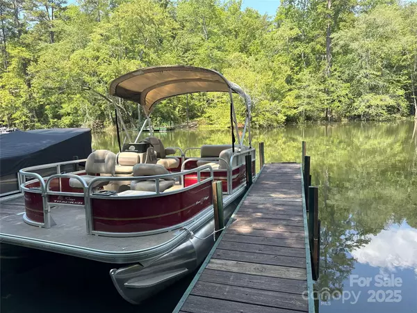 Mill Spring, NC 28756,0 N Coast DR #17-6