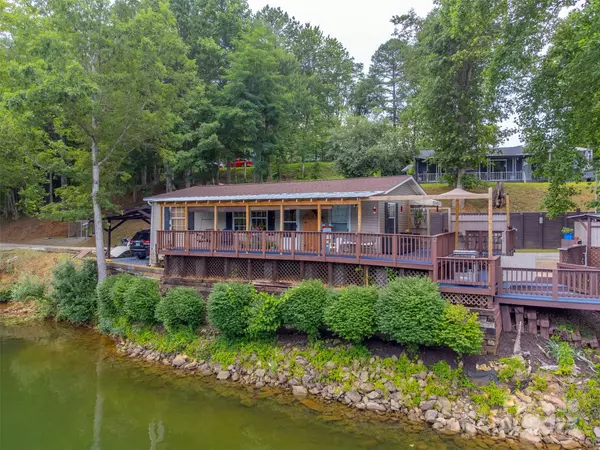 Robbinsville, NC 28771,270 Deyton Camp RD