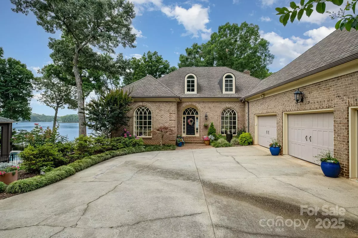 Huntersville, NC 28078,16133 North Point RD