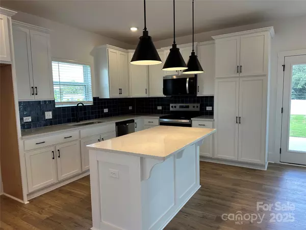 Albemarle, NC 28001,109 Pembroke WAY #94