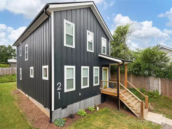 Asheville, NC 28803,21 Busbee View RD