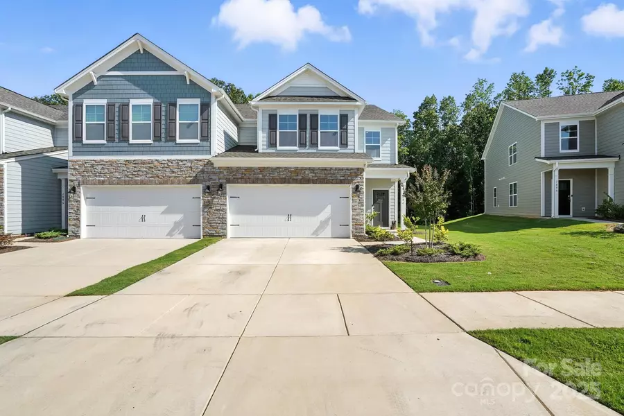 7882 Iron RD, Sherrills Ford, NC 28673