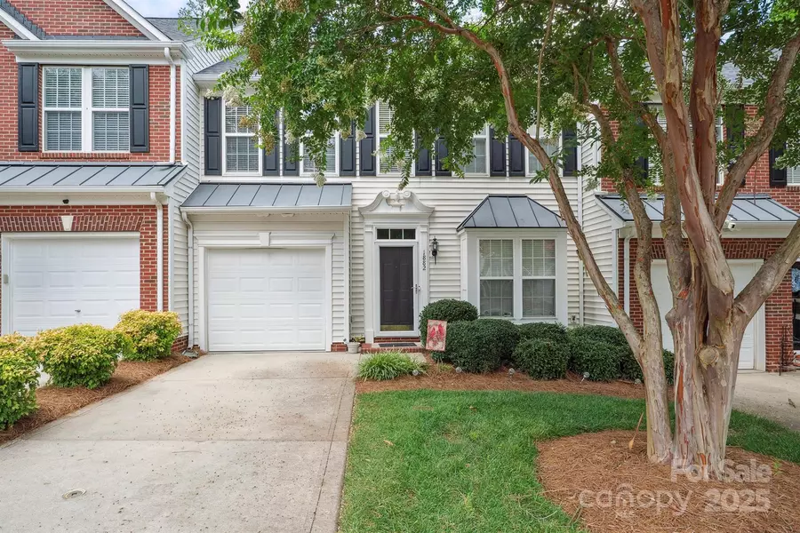 1882 Lookout LN, Gastonia, NC 28054