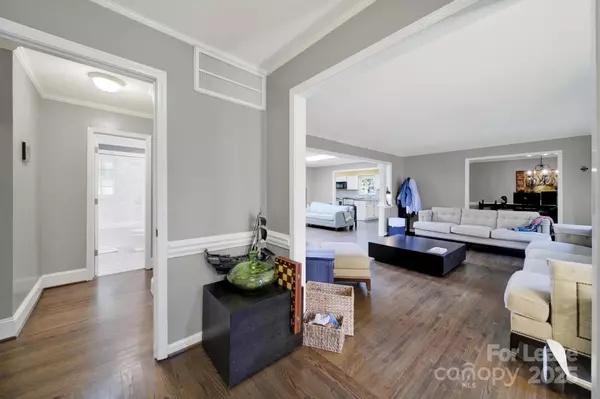 Charlotte, NC 28210,2913 Hinsdale ST