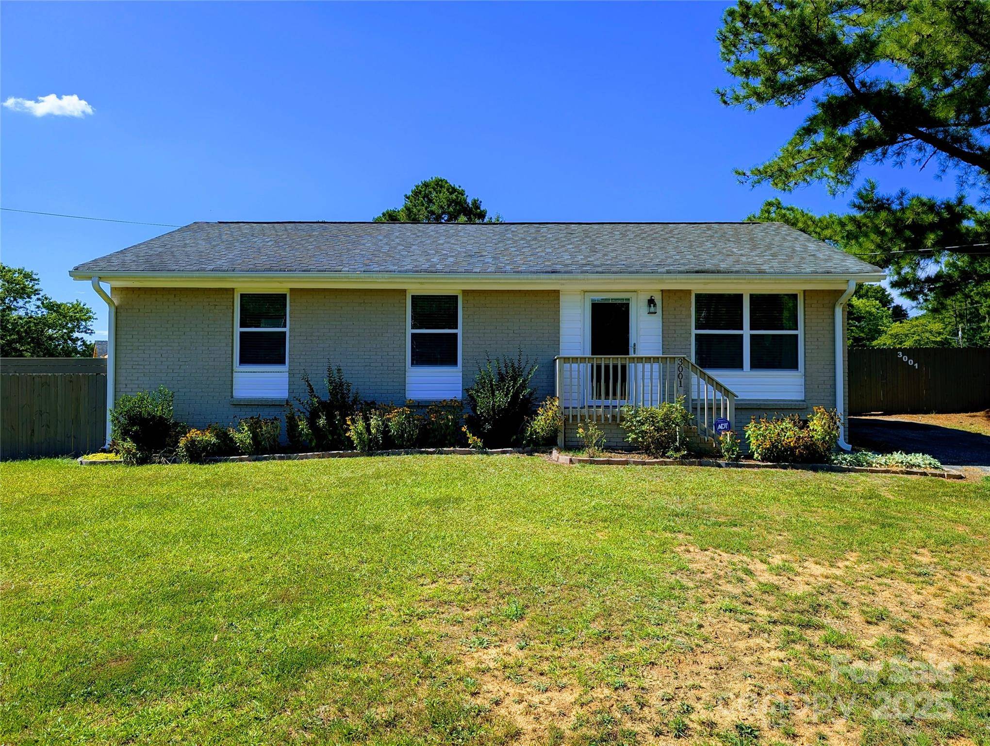 3001 Crawford AVE, Gastonia, NC 28052