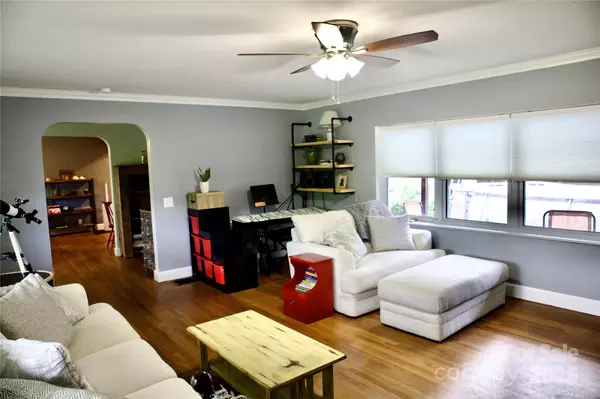 Burnsville, NC 28714,53 Windy Oaks RDG