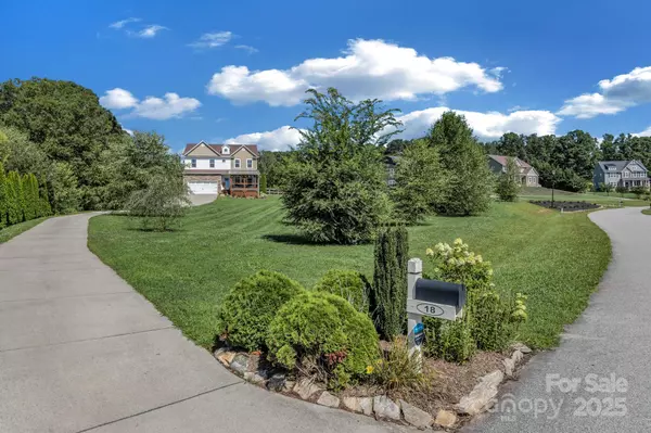 Fletcher, NC 28732,18 Glen Coe DR
