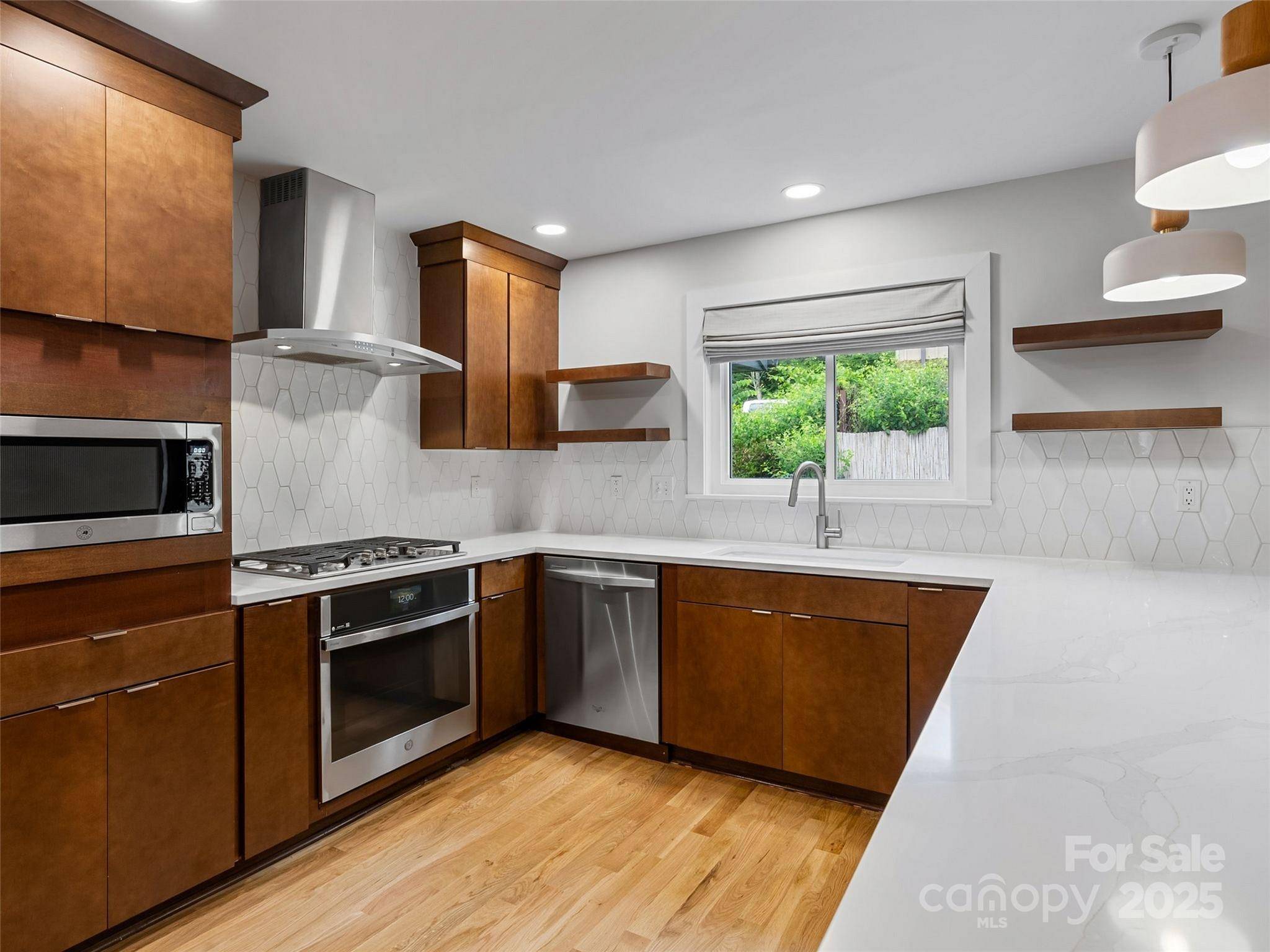 Arden, NC 28704,122 White Oak Road EXT