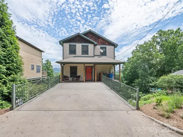 Asheville, NC 28806,32 Grandview DR