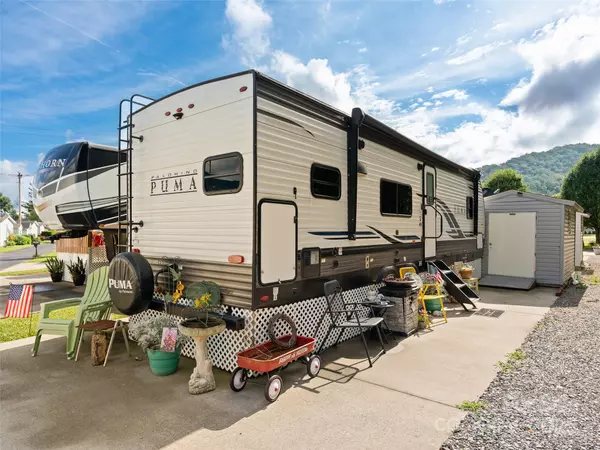 121 Vacation PT, Waynesville, NC 28785