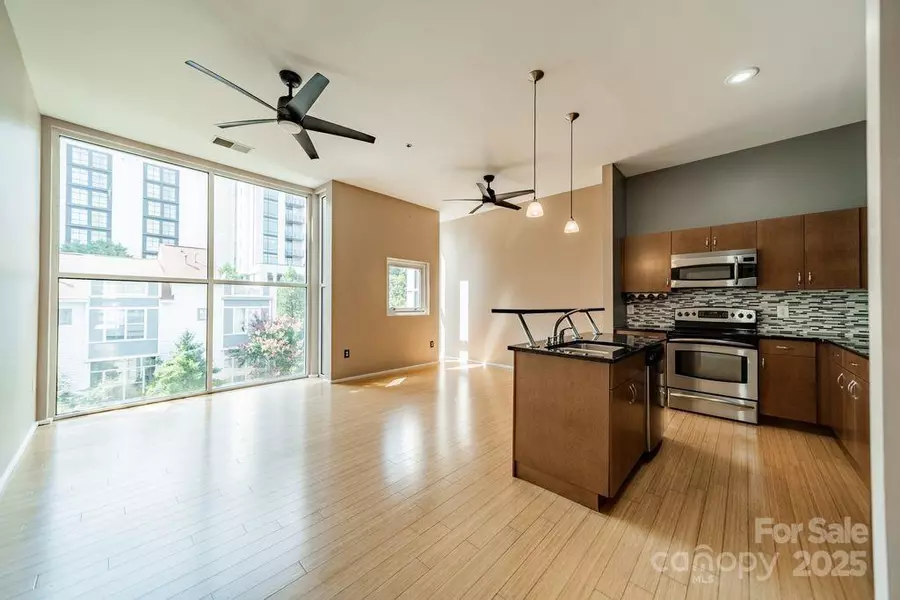 279 Mcdonald AVE, Charlotte, NC 28203