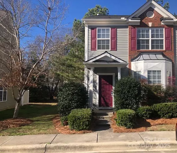 Charlotte, NC 28216,3567 Creeping Flora LN