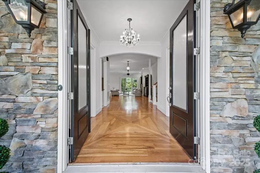 7967 Glen Abbey CIR, Stanley, NC 28164