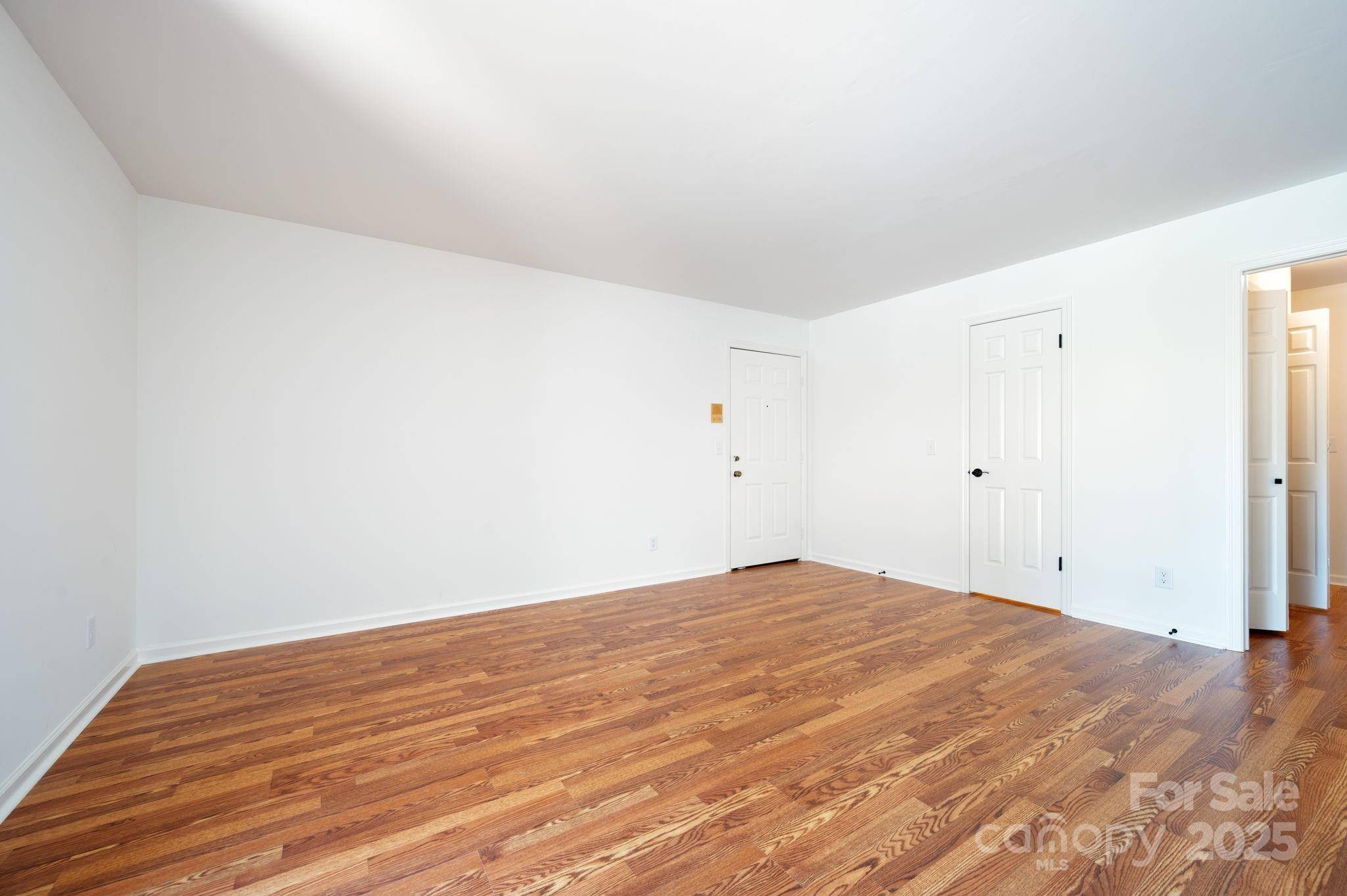 Hendersonville, NC 28791,1751 Haywood Manor RD #B