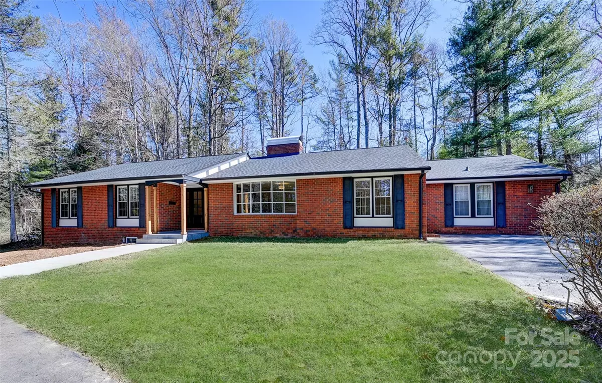 Asheville, NC 28803,14 Amherst RD