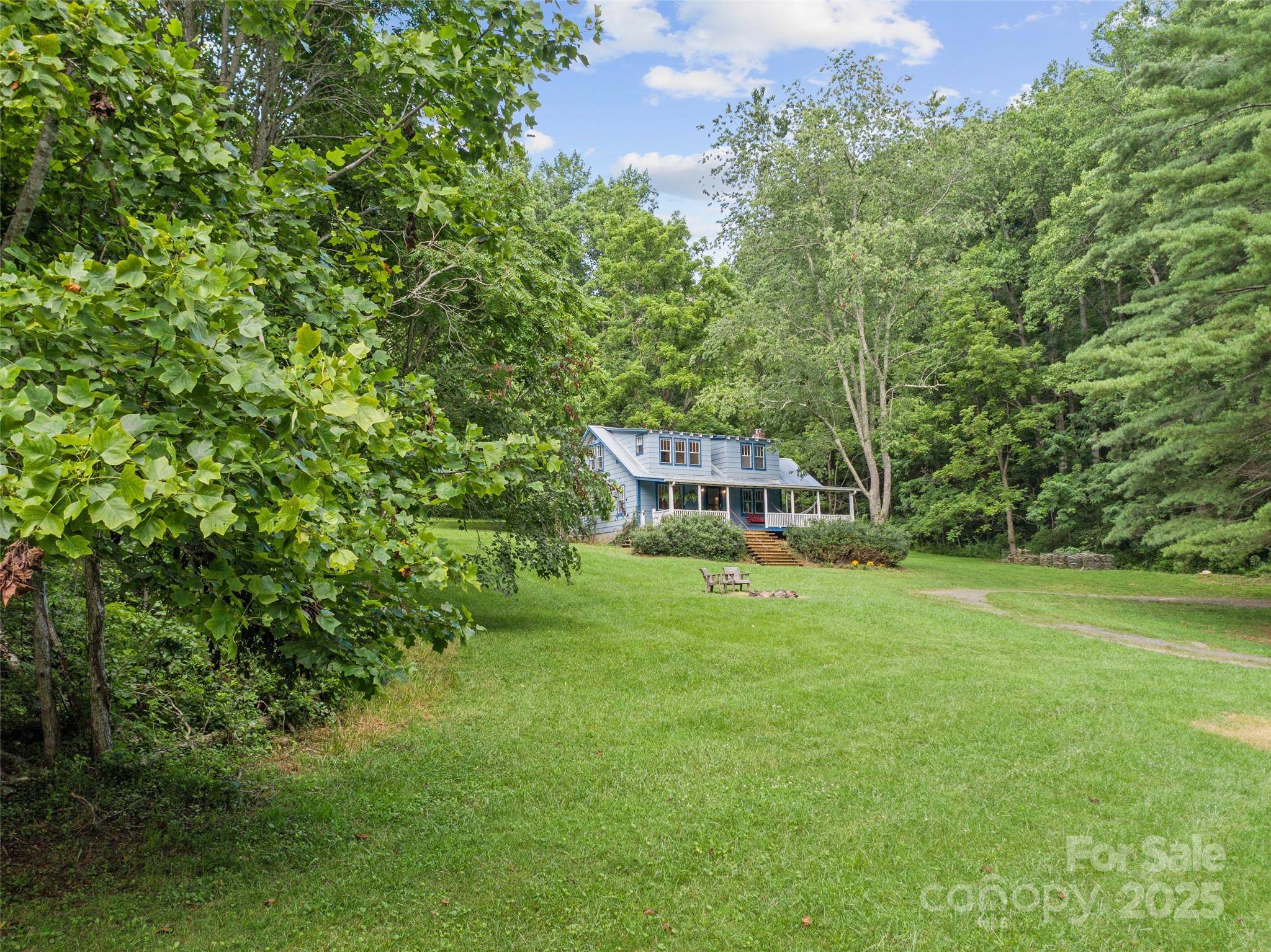 Bakersville, NC 28705,255 Fuller Huskins RD
