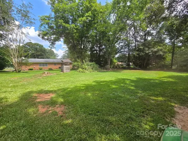 Shelby, NC 28150,1579 S Oak DR