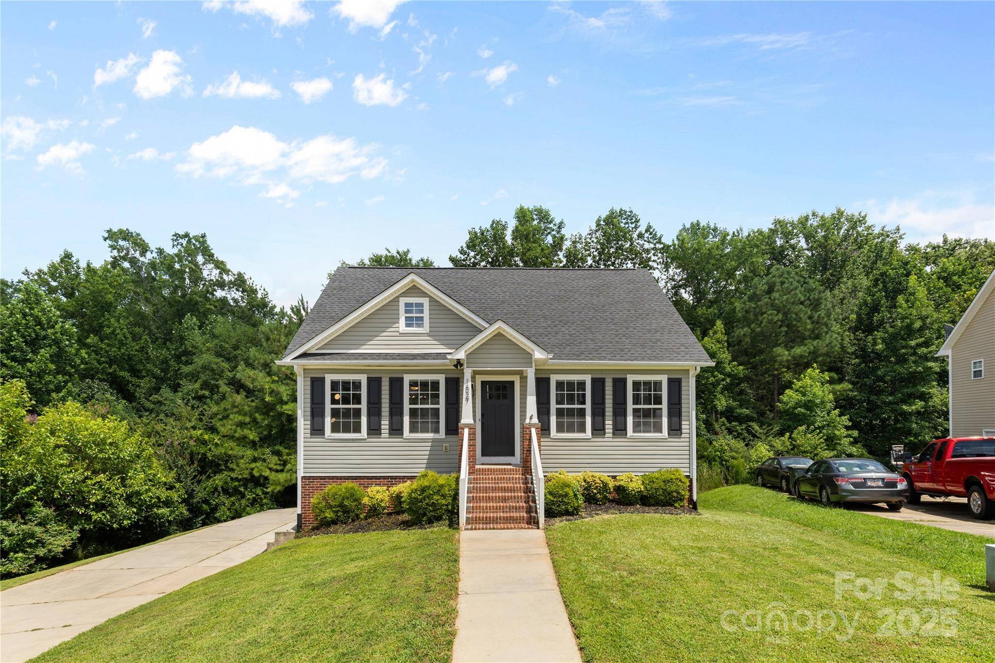 1527 Meadow Glen LN, Rock Hill, SC 29730