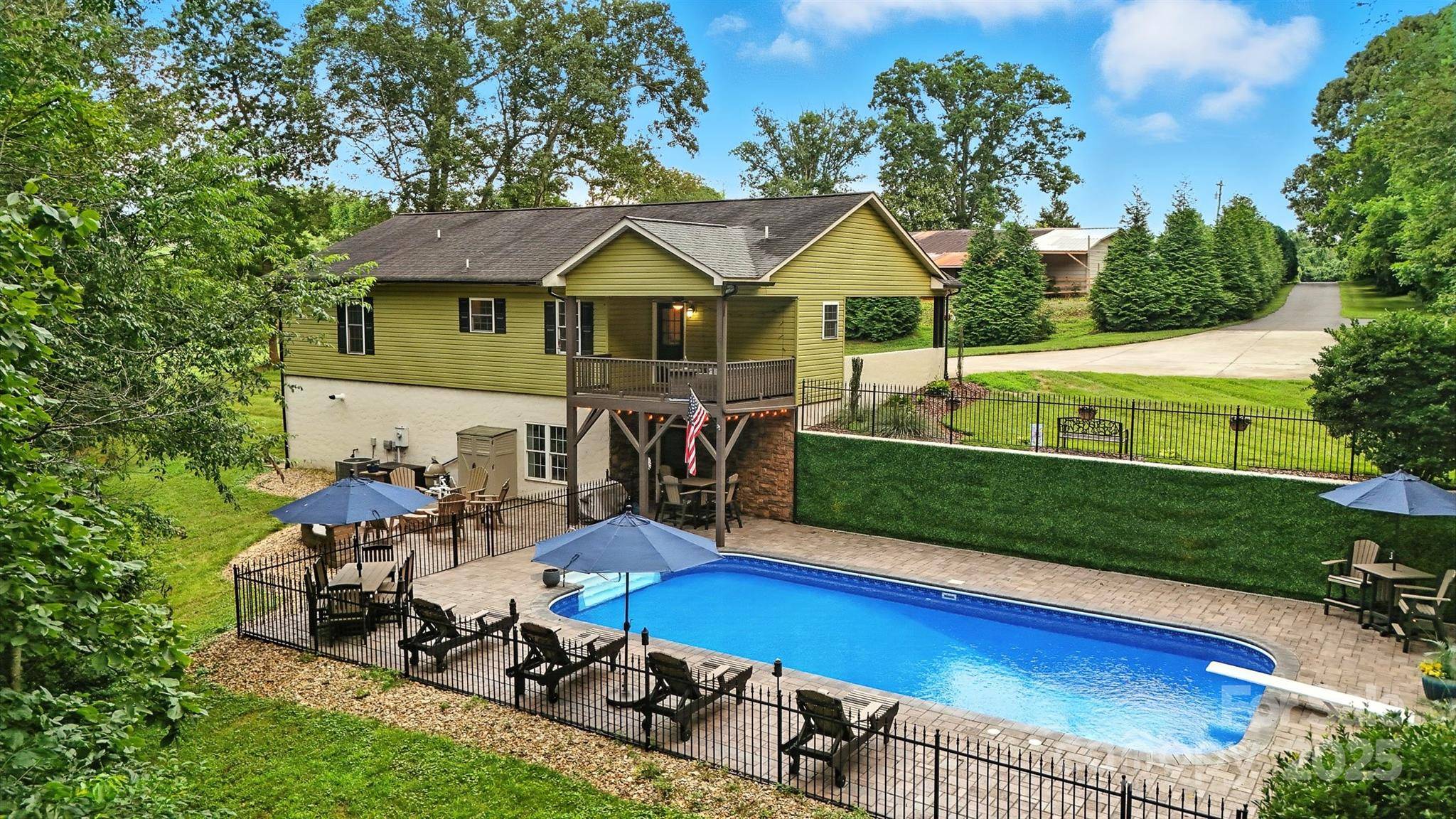 Granite Falls, NC 28630,88 Pinewood RD