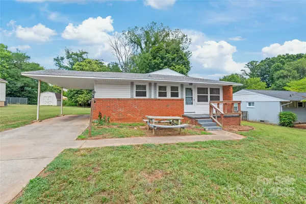 Charlotte, NC 28217,105 Willetta DR