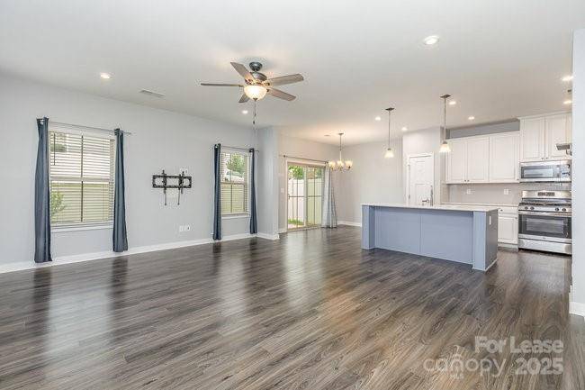 Mooresville, NC 28117,138 Lanyard DR #B