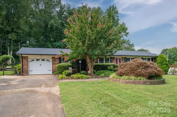 Bessemer City, NC 28016,504 E Iowa AVE