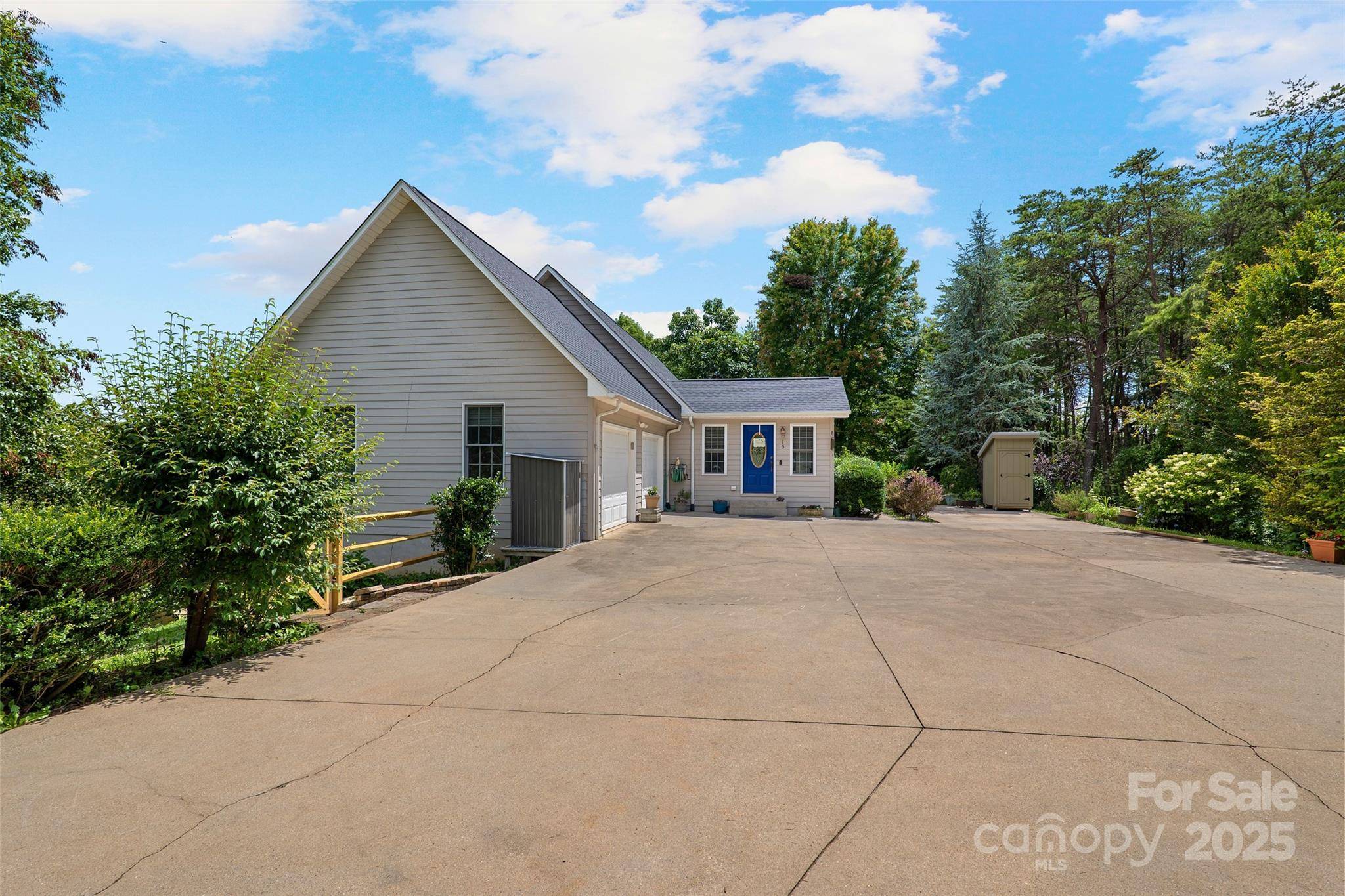 Weaverville, NC 28787,15 Willow Knolls DR
