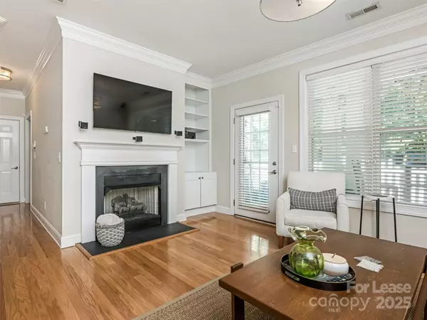 Charlotte, NC 28209,1037 Davant LN