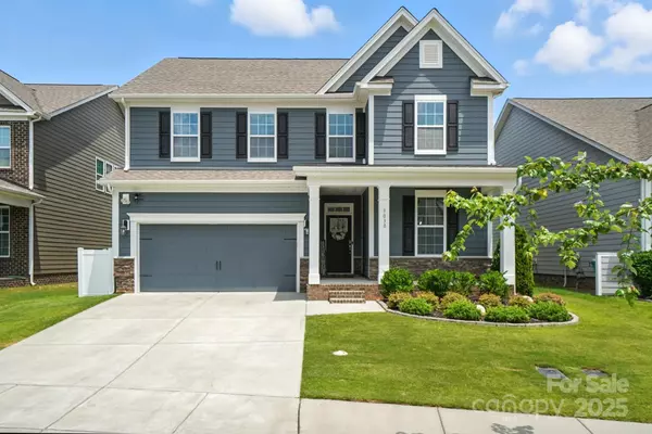3038 Lydney CIR, Waxhaw, NC 28173