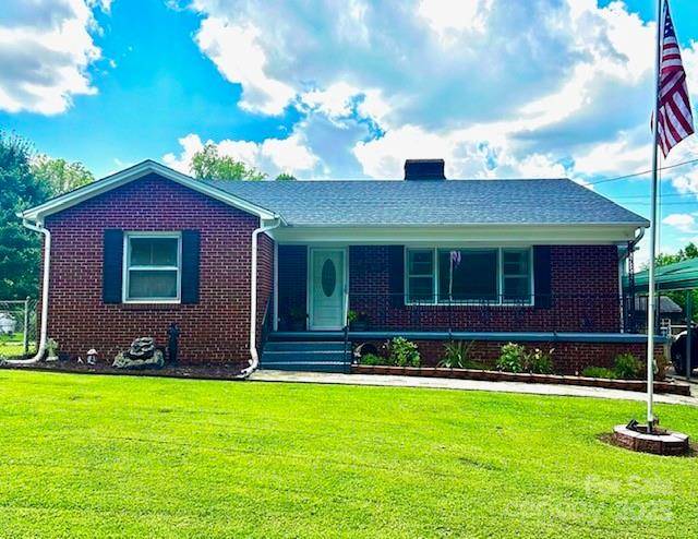 607 6th Street CT NW, Conover, NC 28613