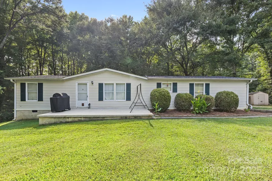 1902 Rock Hollar RD, Stanley, NC 28164