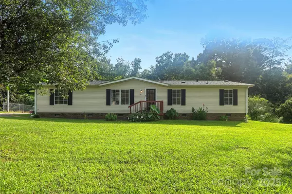 141 Pounders Ridge LN, Statesville, NC 28677
