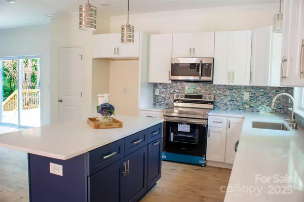 Charlotte, NC 28262,13715 Circle DR