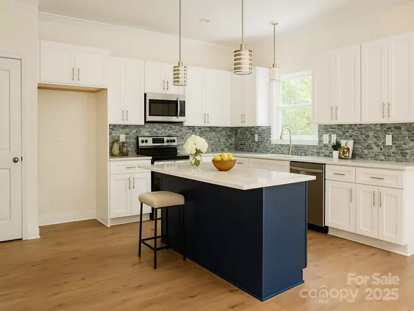 Charlotte, NC 28262,13715 Circle DR