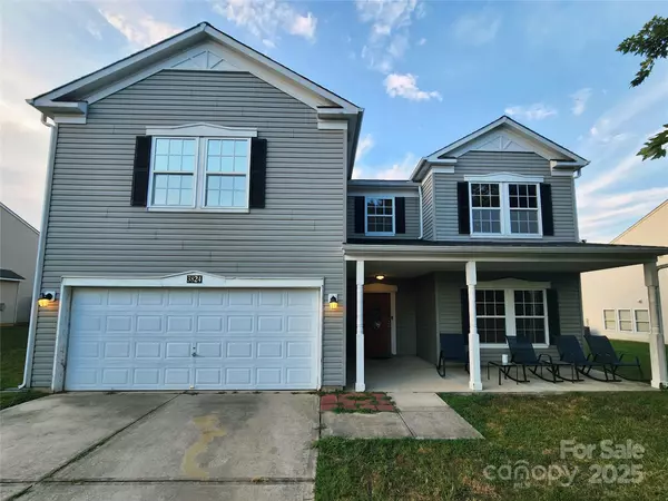 3824 Shasta CIR, Clover, SC 29710