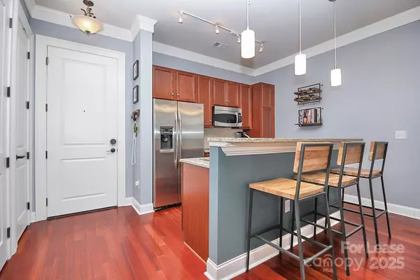 Charlotte, NC 28209,2810 Selwyn AVE #221