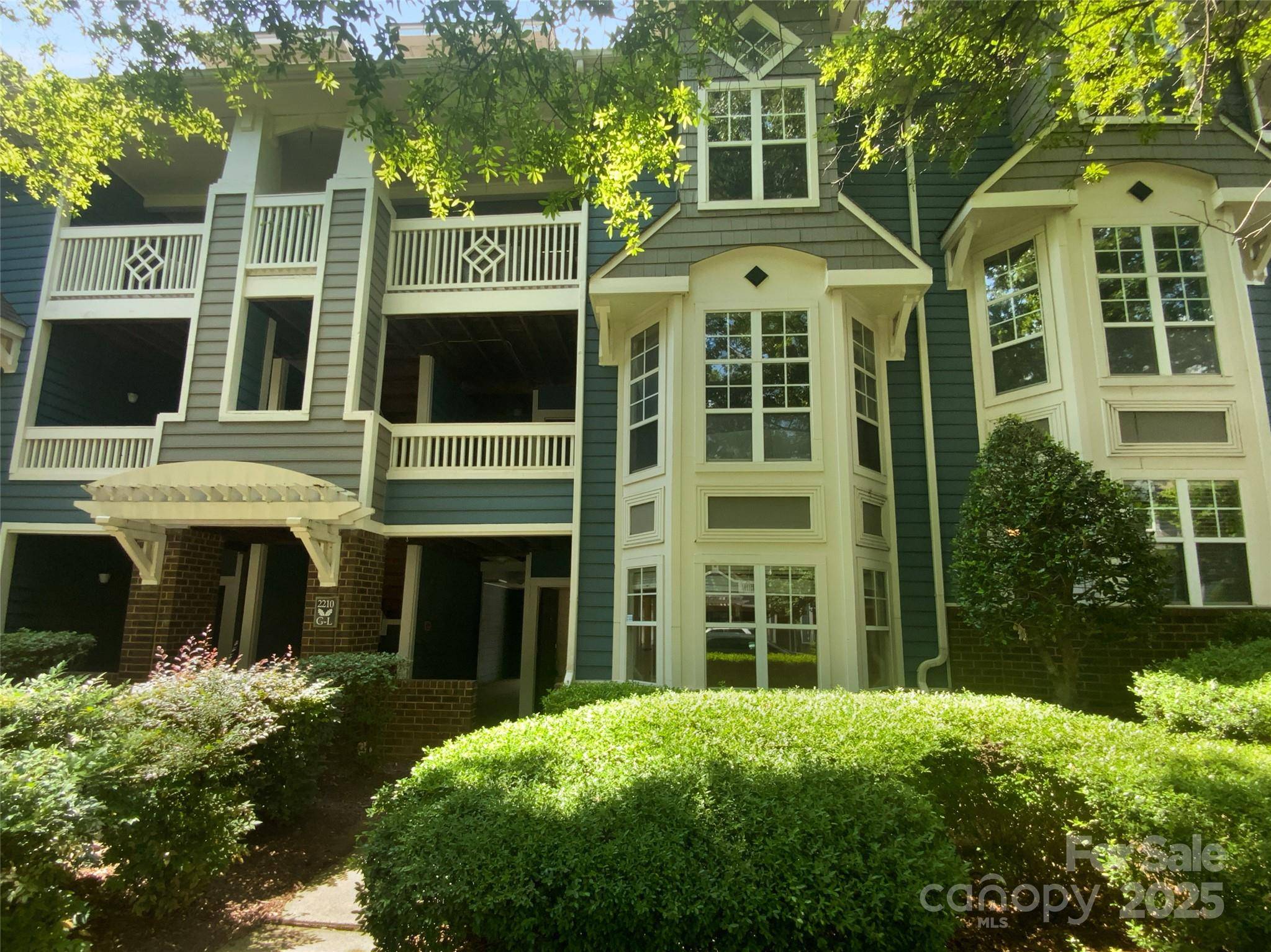 2210 Sumner Green AVE #H, Charlotte, NC 28203
