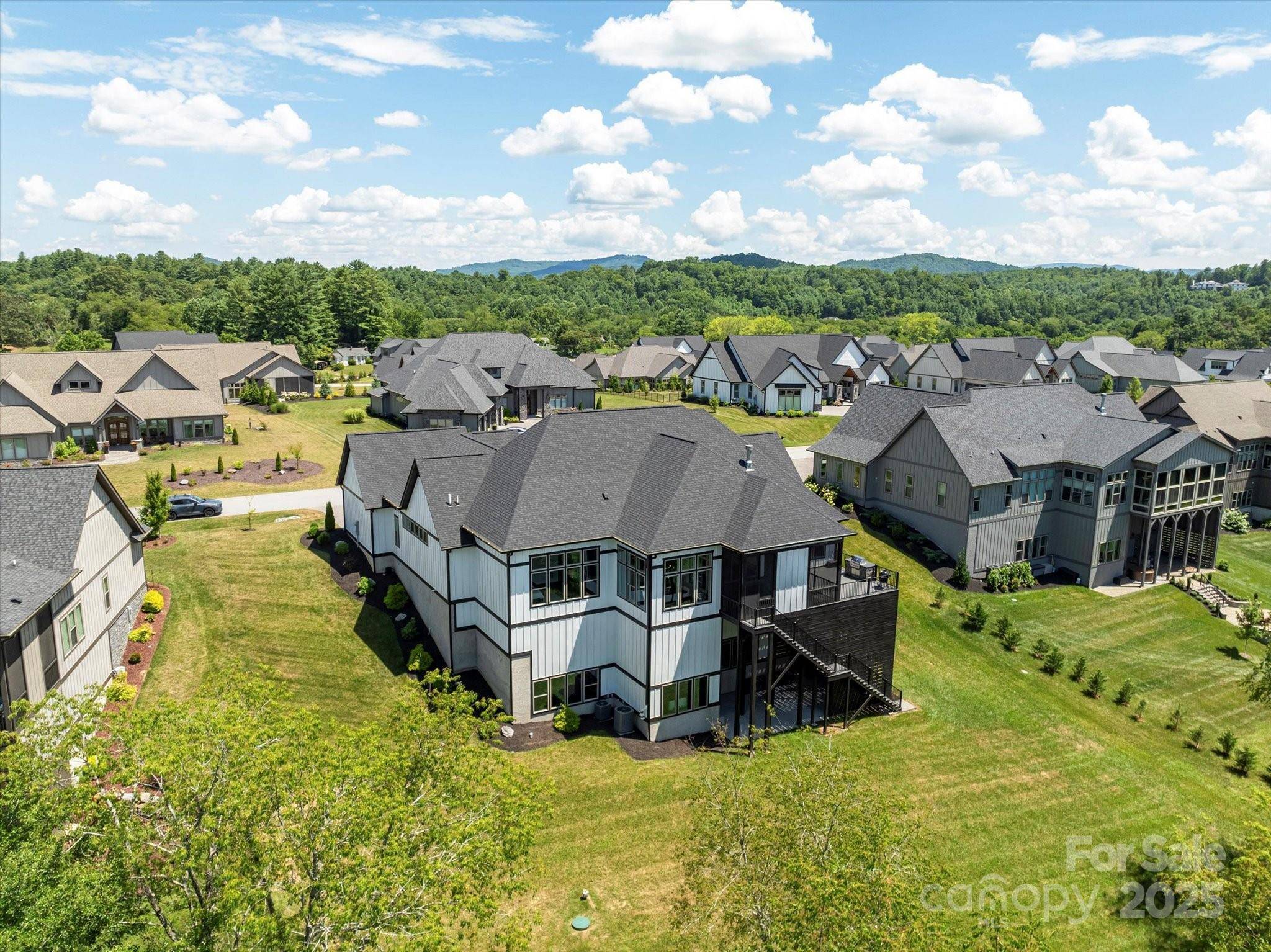 Mills River, NC 28759,465 Daniel Circle DR