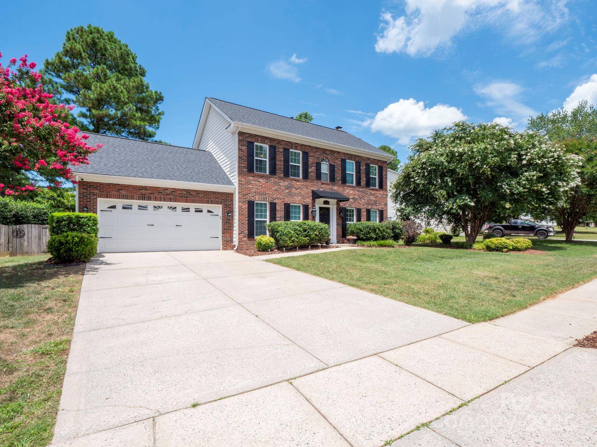 Charlotte, NC 28216,7601 Claiborne Woods RD
