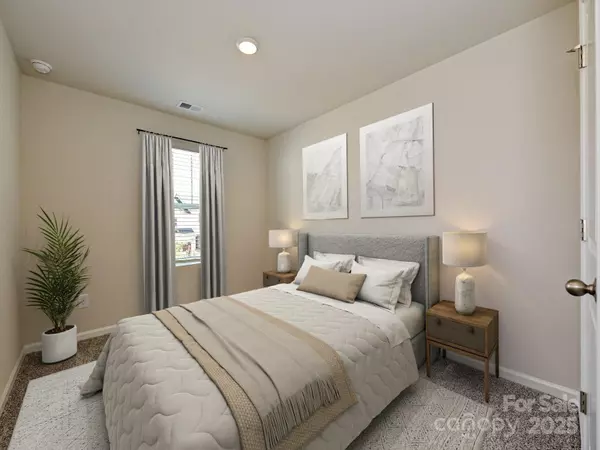 Charlotte, NC 28216,4139 Summit Woods DR