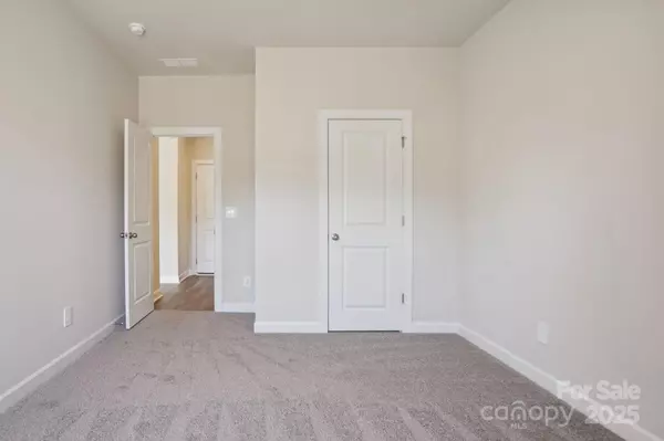 York, SC 29745,320 Hilsaw LN
