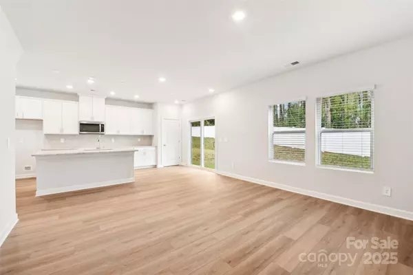 Newton, NC 28658,1429 Wildflower ST