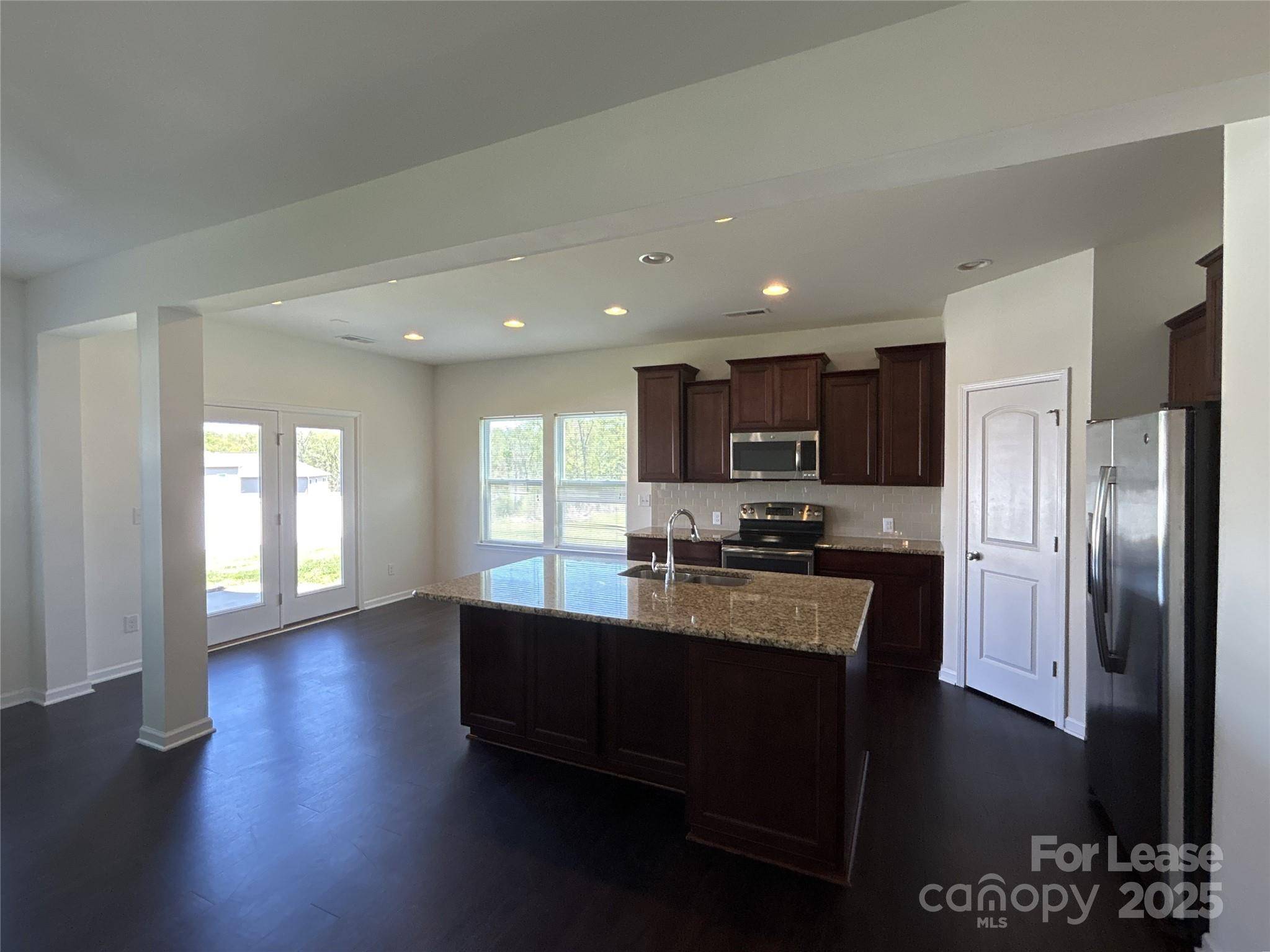 Harrisburg, NC 28075,6091 Starnes DR