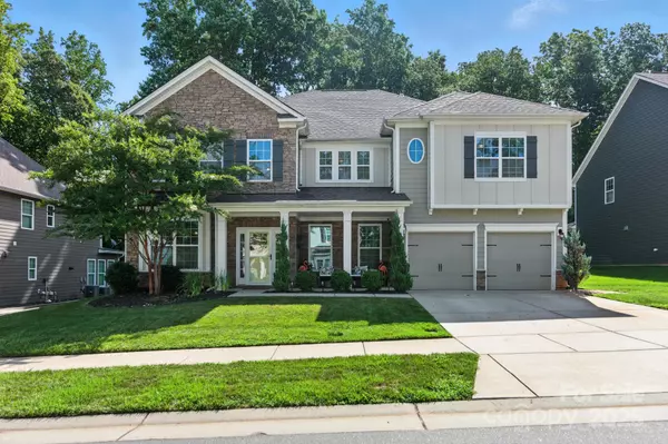 126 Canoe Pole LN, Mooresville, NC 28117
