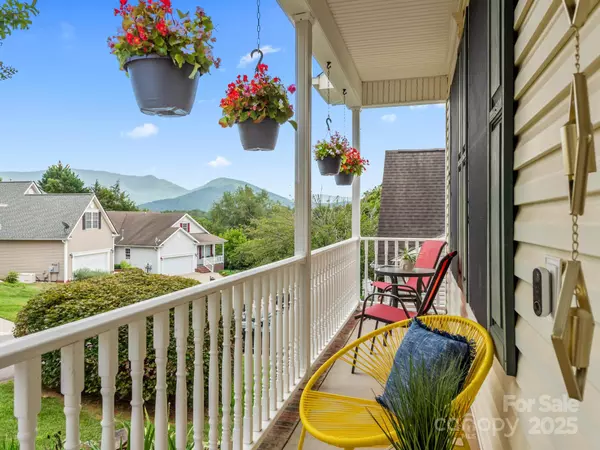 Asheville, NC 28805,119 Willow Oak DR